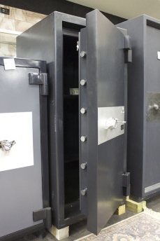 Used ISM Treasury 5722 TRTL30X6 High Security Safe